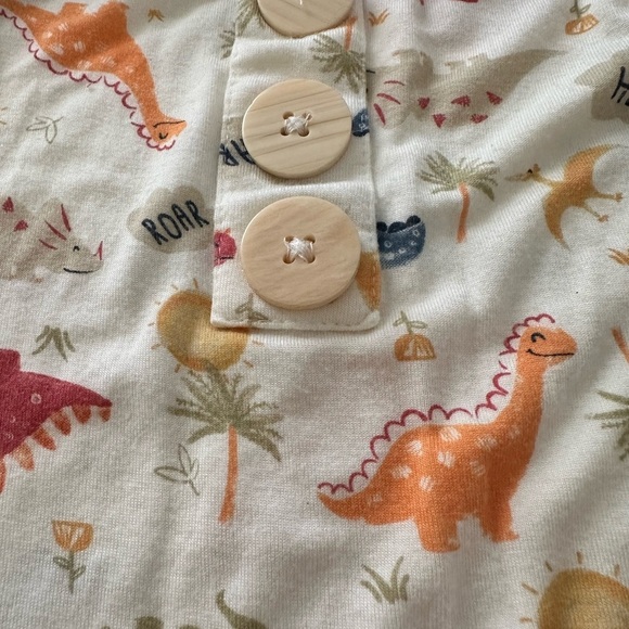 Milk Berry Bamboo Sleeper 3/6 month Dinosaurs Snaps Soft Long Sleeve - Picture 5 of 5
